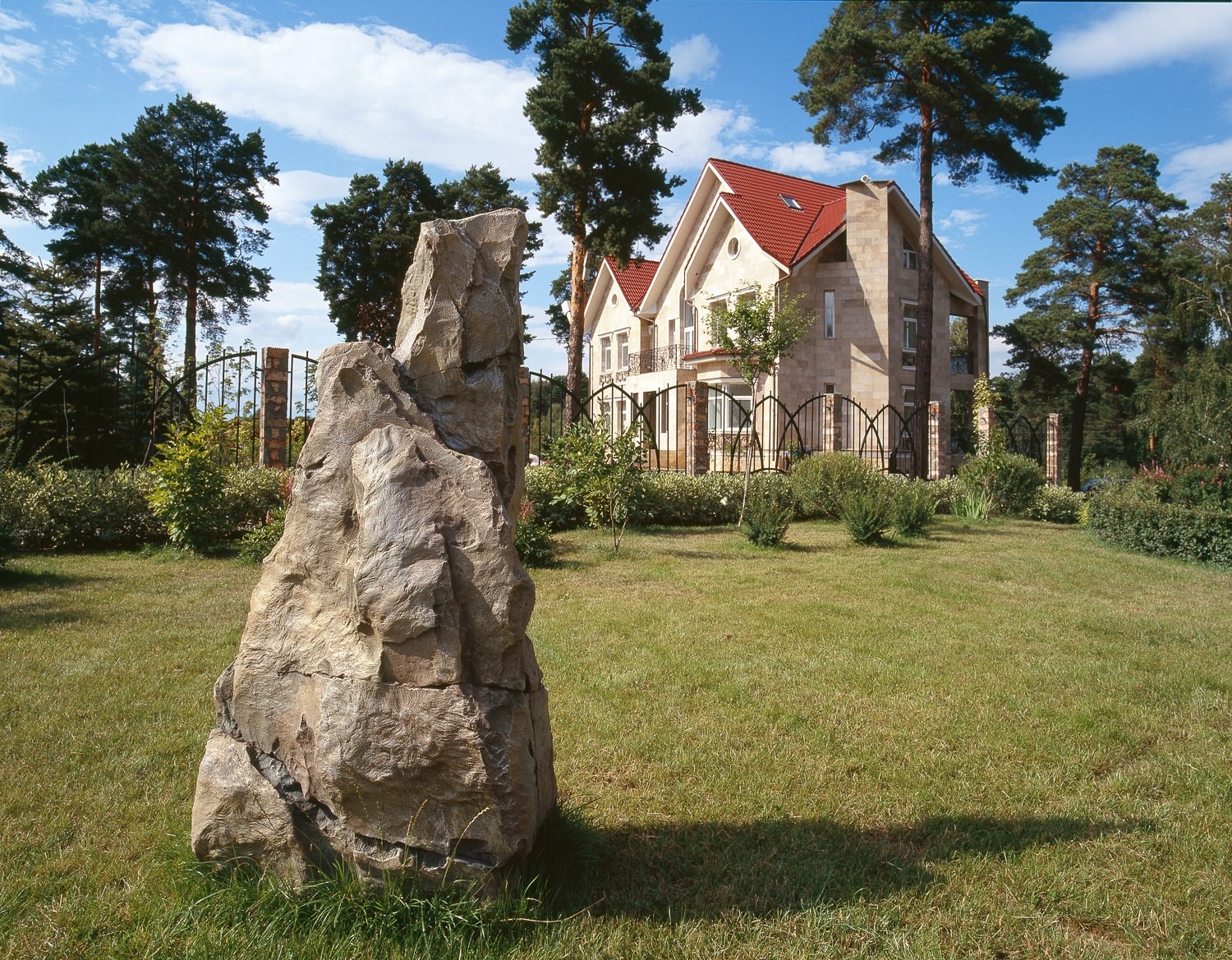 Камень из архитектурного бетона