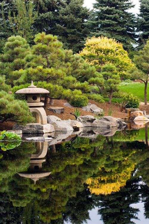 Японский сад (39 фото): особенности растений, дорожек для ландшафтного дизайна, фото и видео
